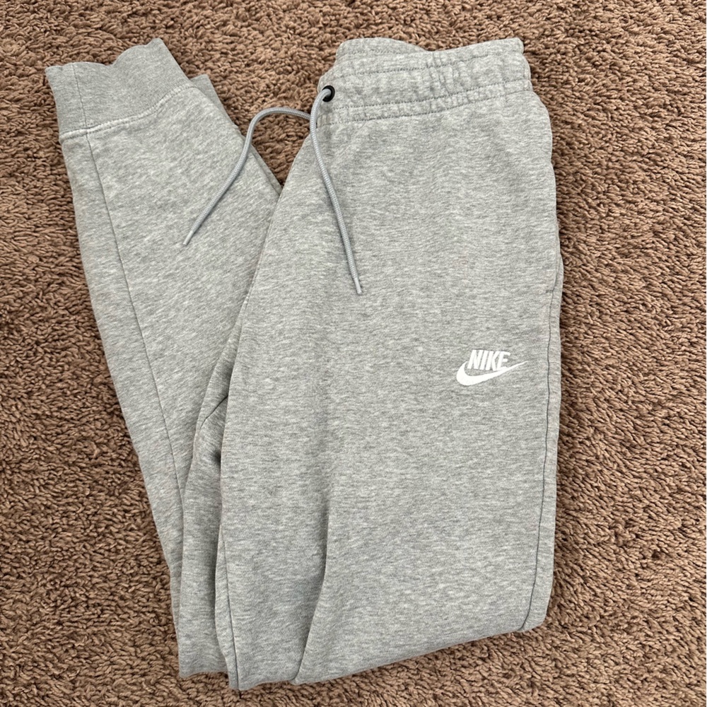 Nike Heather Gray Joggers